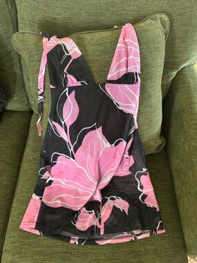 Beginning Boutique Black Floral Tank with Pink Accents